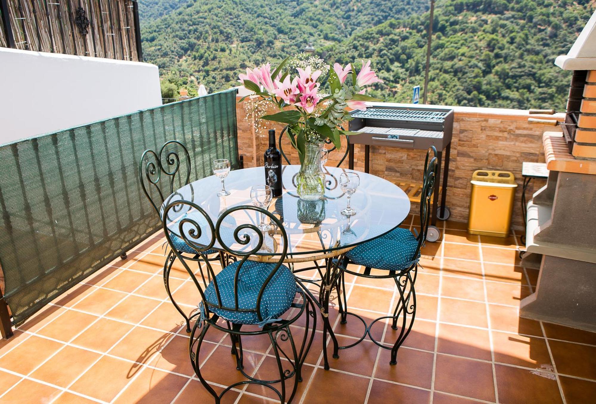 Apartmán La Marikilla Jubrique Exteriér fotografie